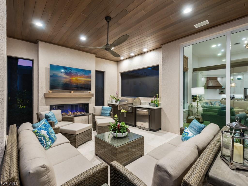 MAHOGANY RIDGE - Residential