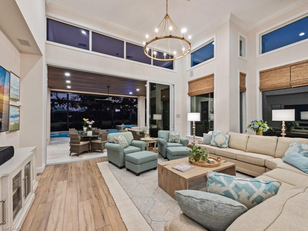 MAHOGANY RIDGE - Residential