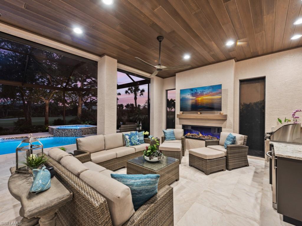 MAHOGANY RIDGE - Residential
