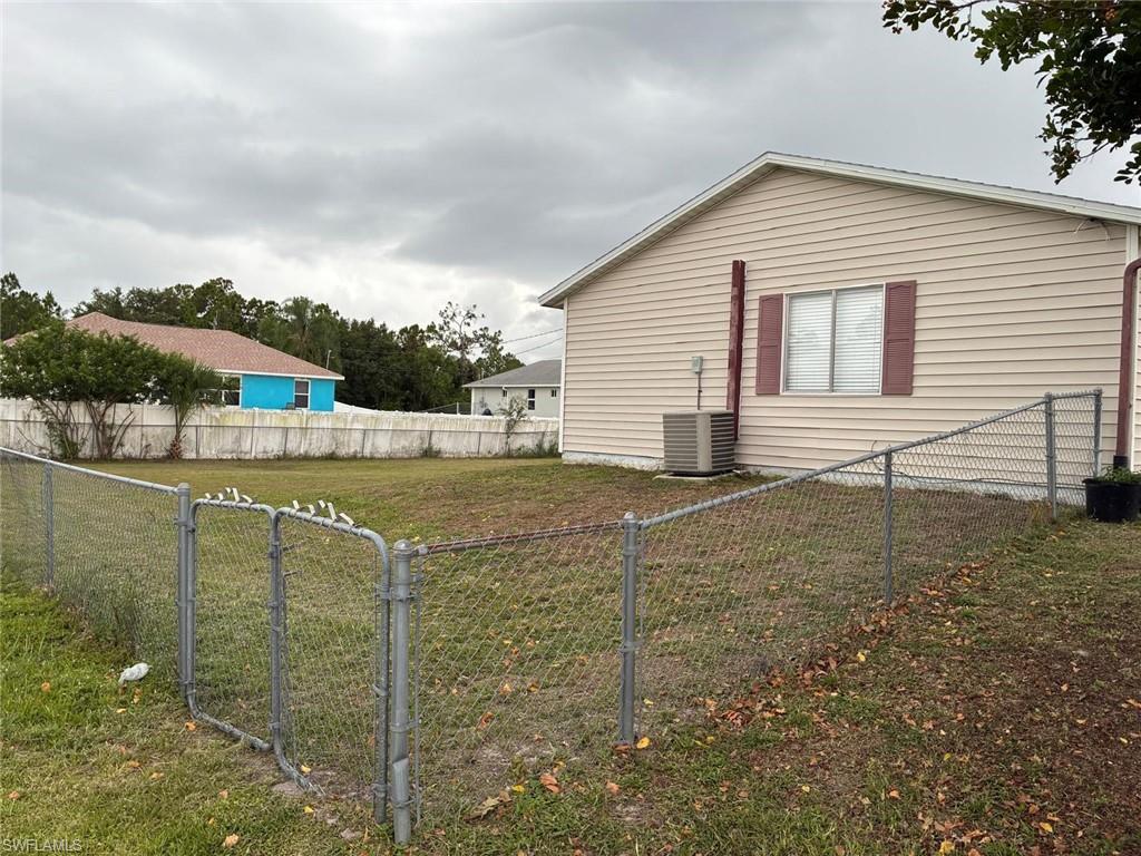 LEHIGH ACRES - Residential