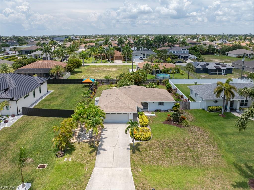 CAPE CORAL - Residential