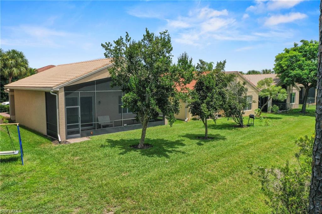 BOTANICA LAKES - Residential