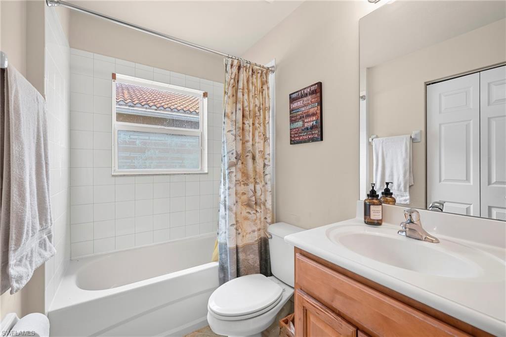 BOTANICA LAKES - Residential