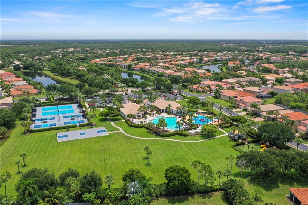 BOTANICA LAKES - Residential
