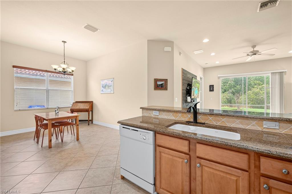 BOTANICA LAKES - Residential