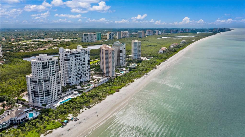 WINDSOR AT BAY COLONY - Residential