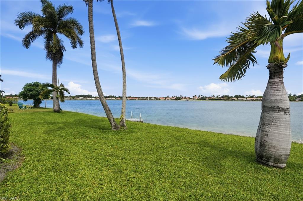 EMERALD LAKES - Residential