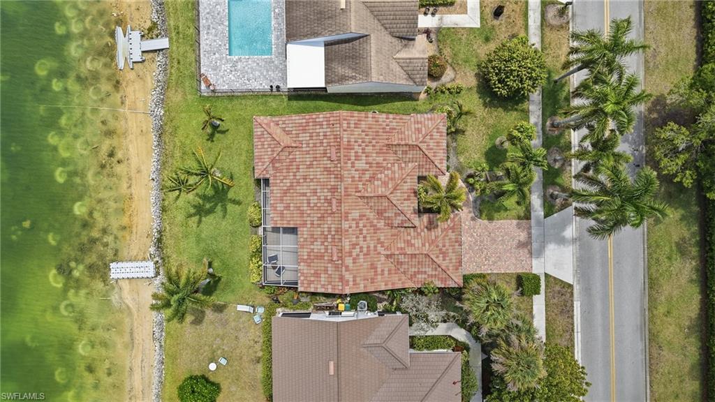 EMERALD LAKES - Residential
