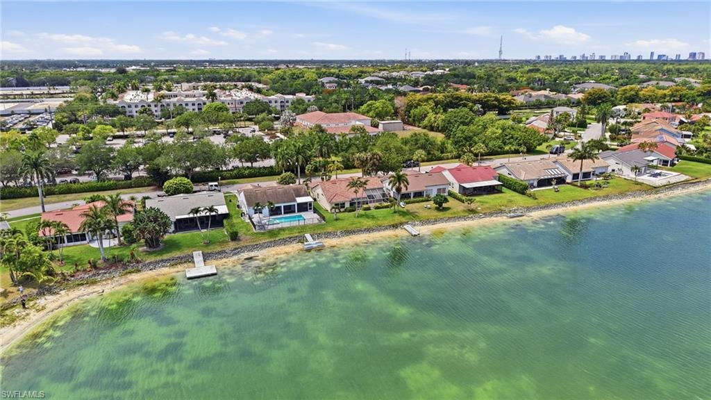 EMERALD LAKES - Residential