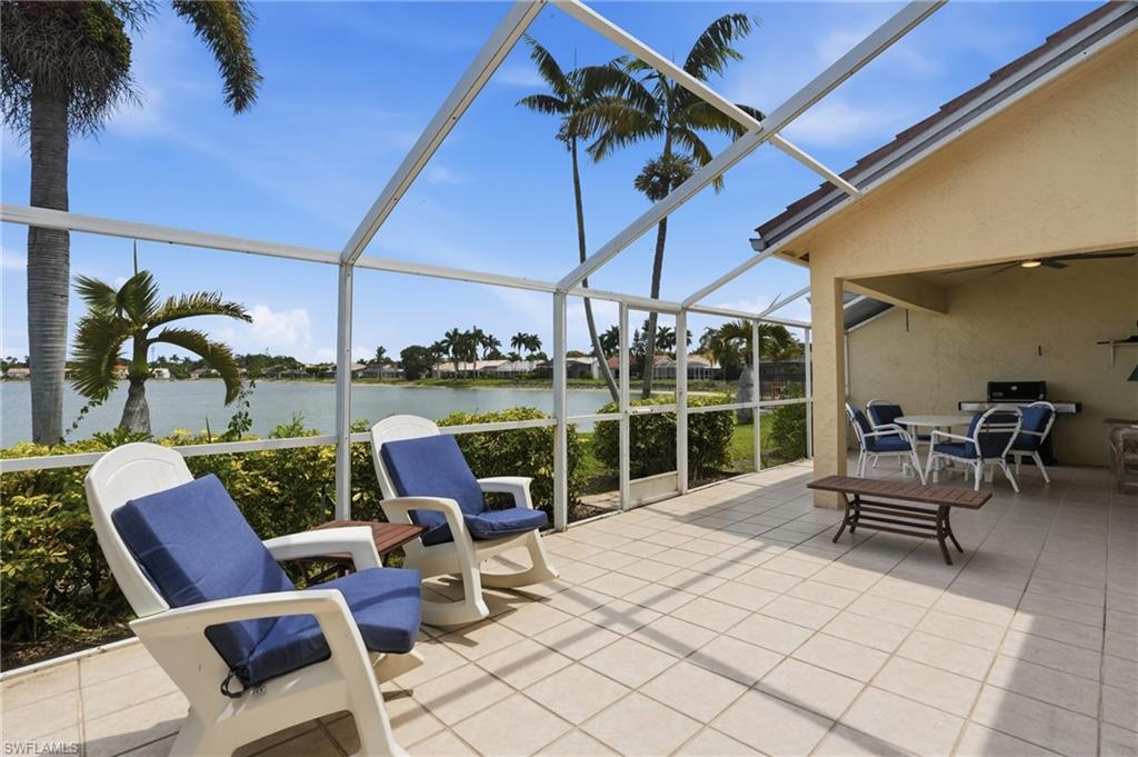 EMERALD LAKES - Residential