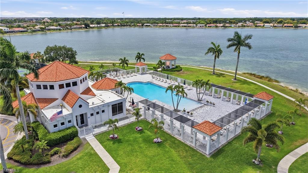 EMERALD LAKES - Residential
