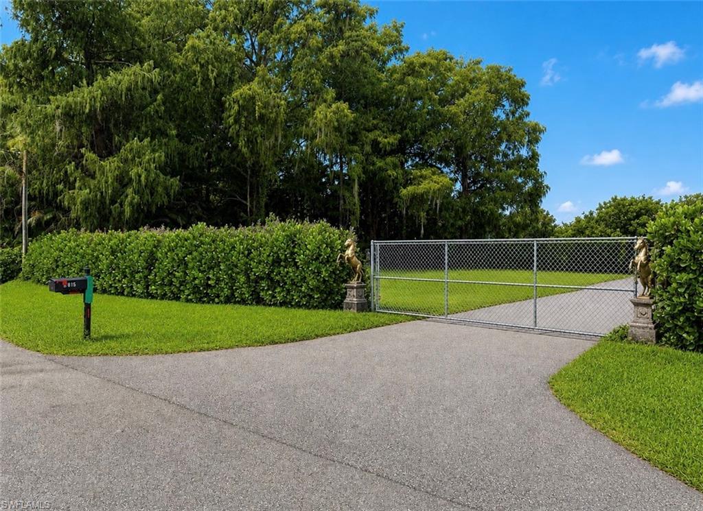 GOLDEN GATE ESTATES - Residential