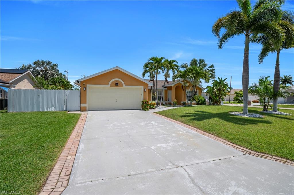CAPE CORAL - Residential