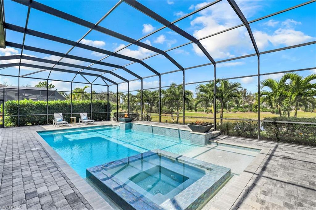 ESPLANADE - Residential