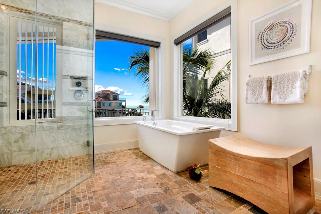 BAREFOOT BEACH - Residential