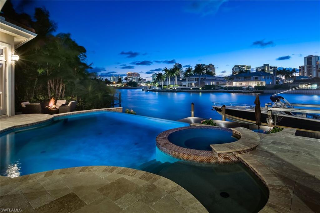 PARK SHORE - Residential