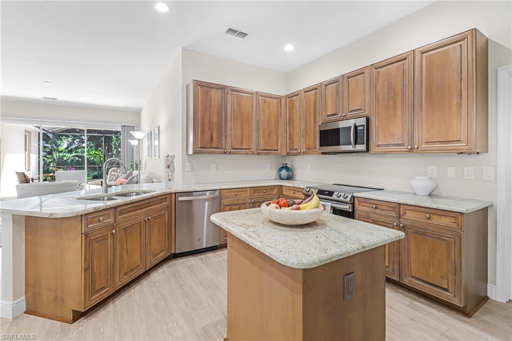 MAPLE BROOKE - Residential