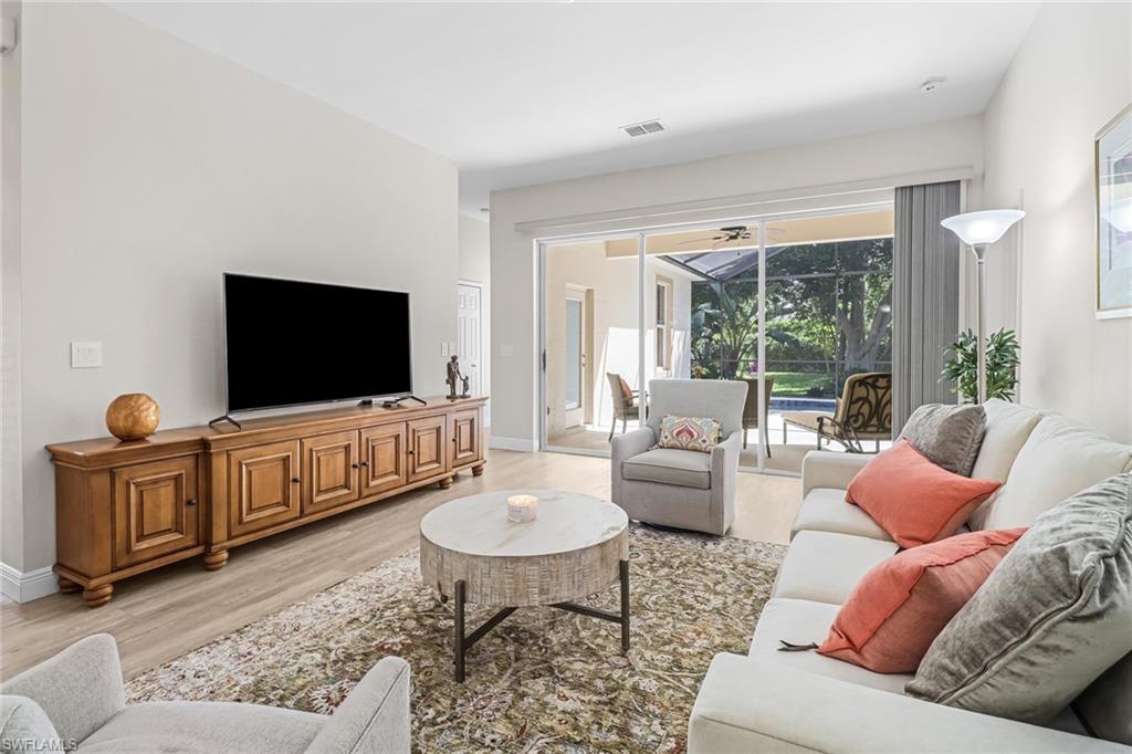 MAPLE BROOKE - Residential