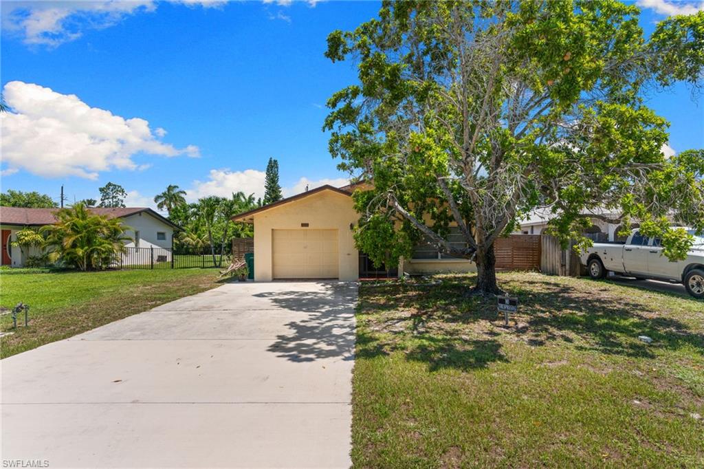 NAPLES PARK - Residential