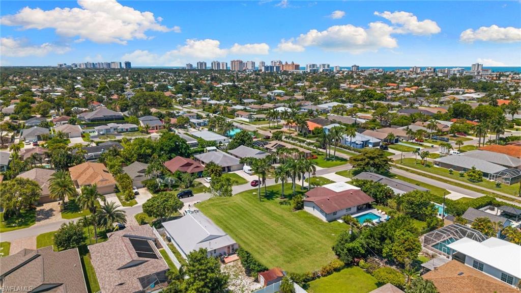 NAPLES PARK - Residential