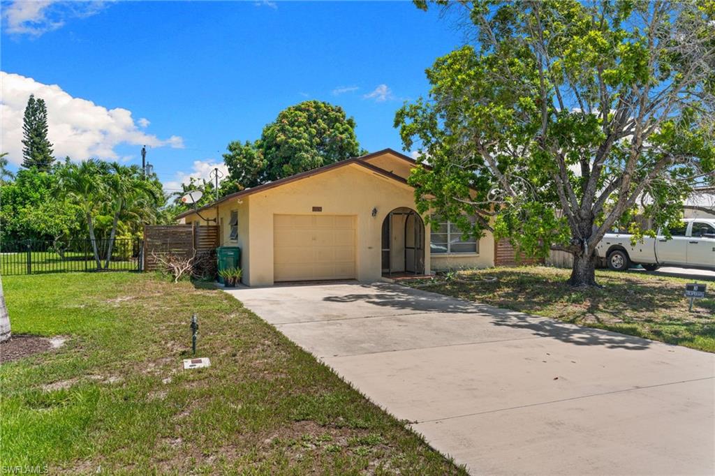 NAPLES PARK - Residential