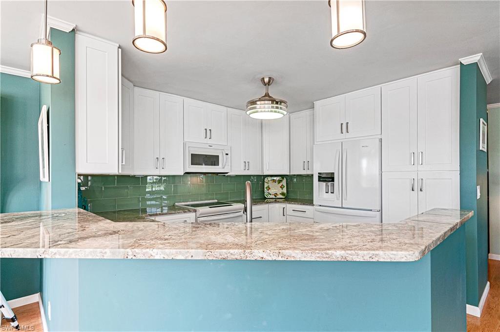 STRATFORD PLACE CONDO - Residential