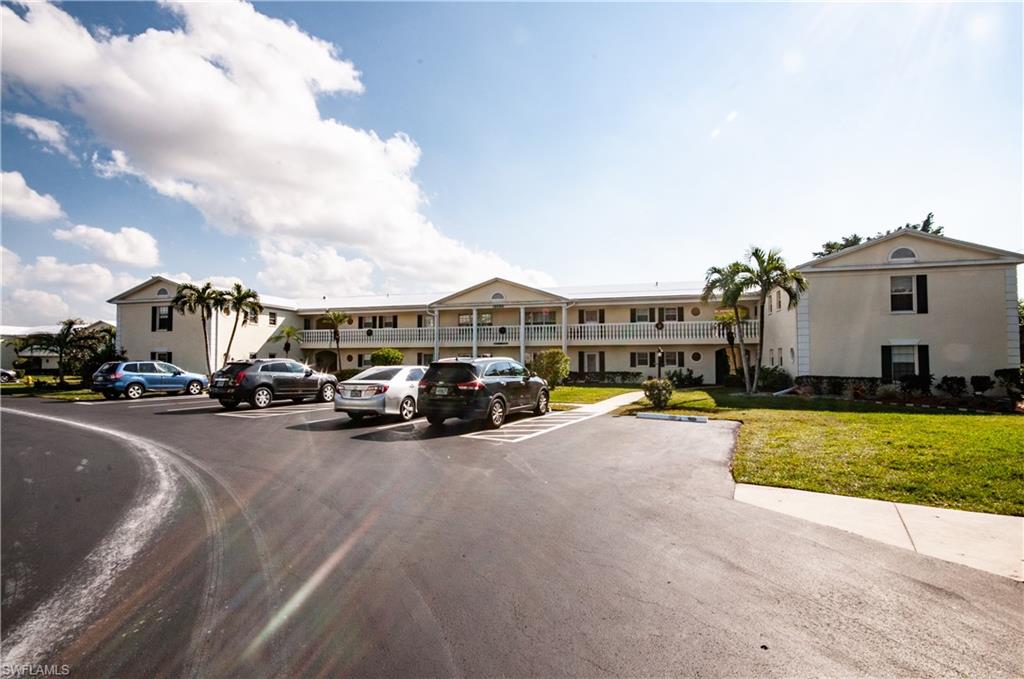 STRATFORD PLACE CONDO - Residential