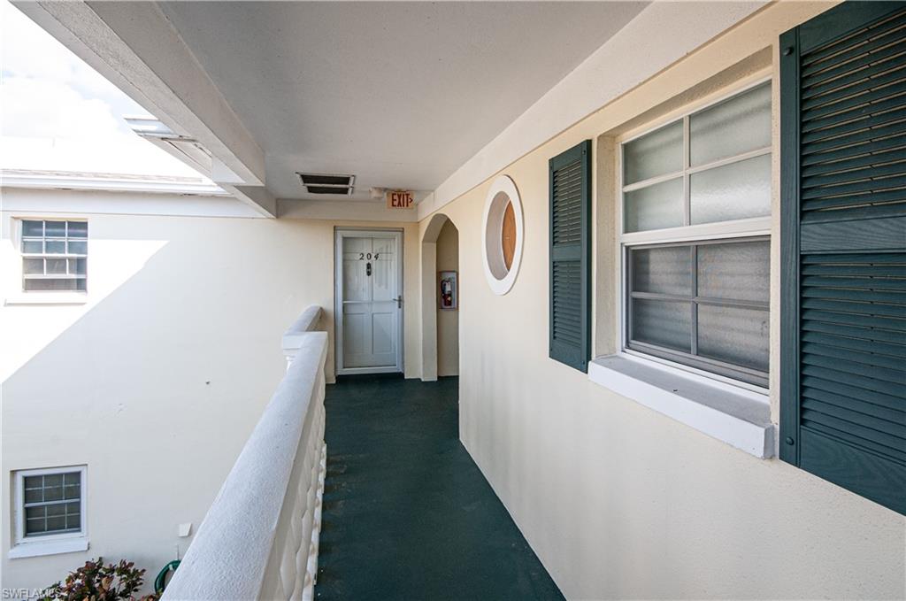 STRATFORD PLACE CONDO - Residential