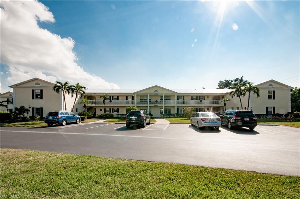 STRATFORD PLACE CONDO - Residential