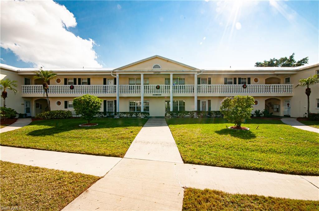 STRATFORD PLACE CONDO - Residential