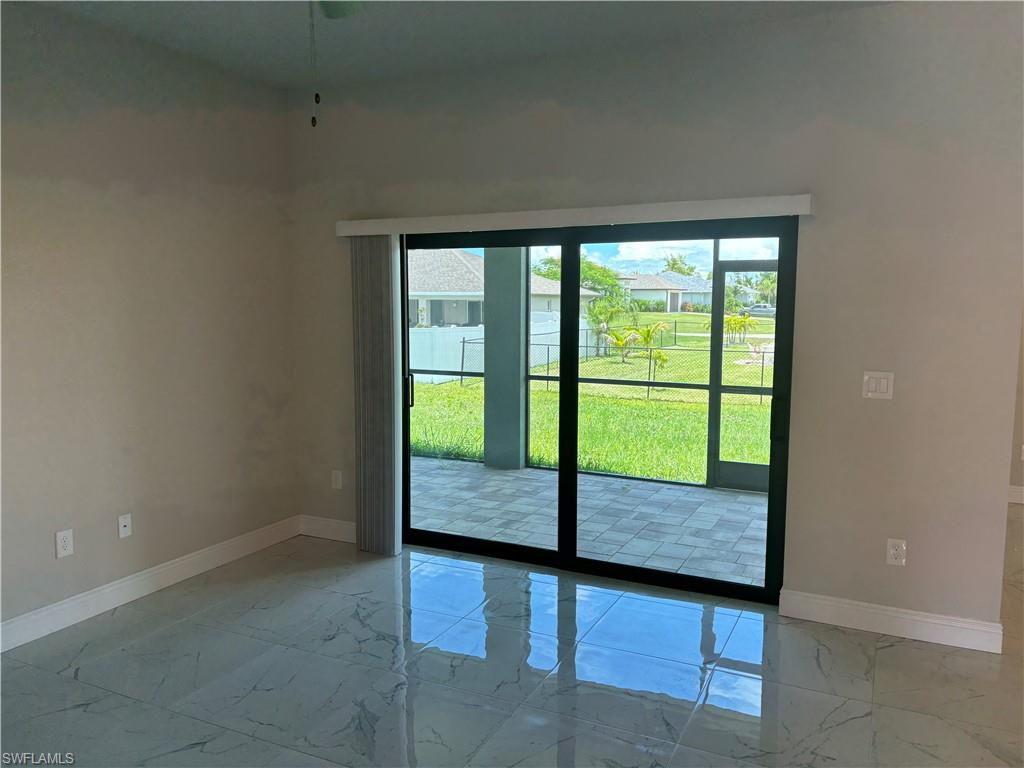 CAPE CORAL - Residential