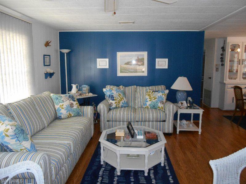 SIX LAKES COUNTRY CLUB - Residential