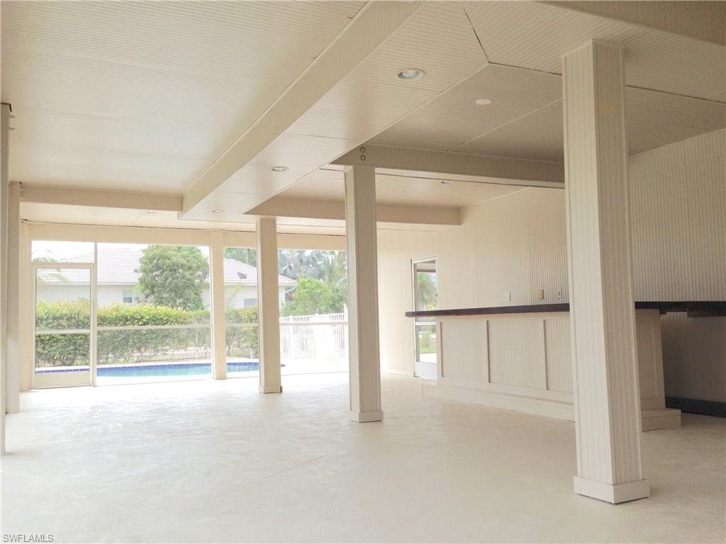 MARCO BEACH - Residential