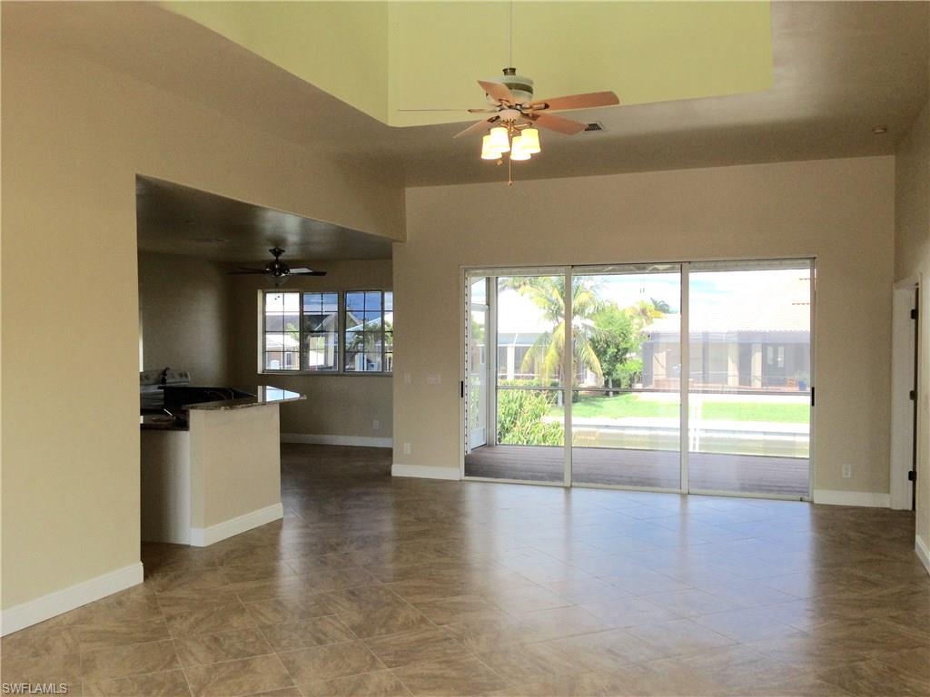 MARCO BEACH - Residential