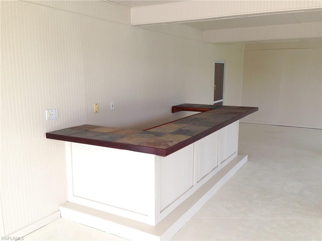 MARCO BEACH - Residential