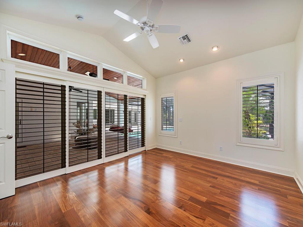 PINE RIDGE - Residential