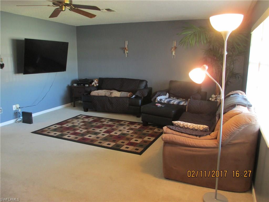 WILLOW LAKE - Residential