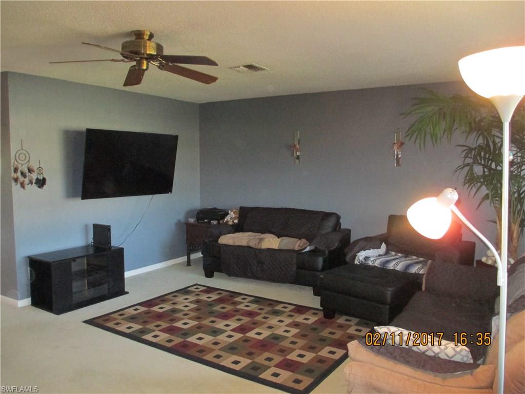 WILLOW LAKE - Residential