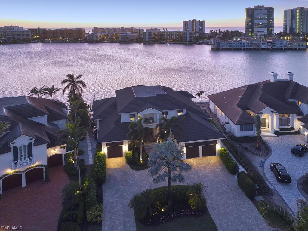 PARK SHORE - Residential
