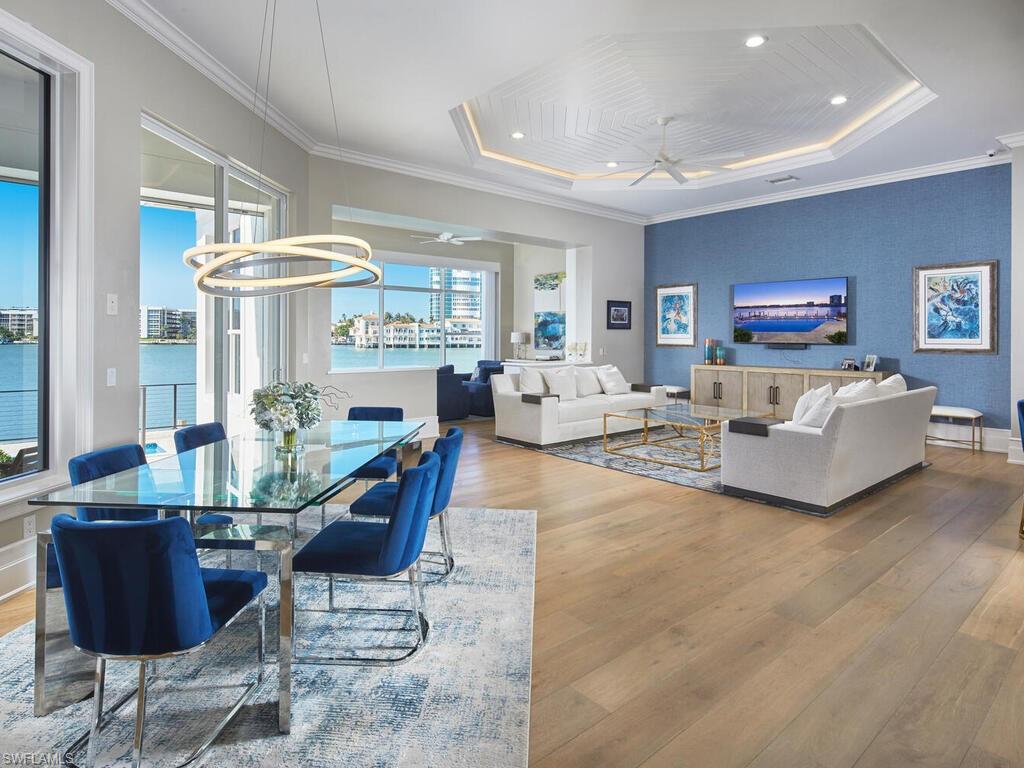 PARK SHORE - Residential
