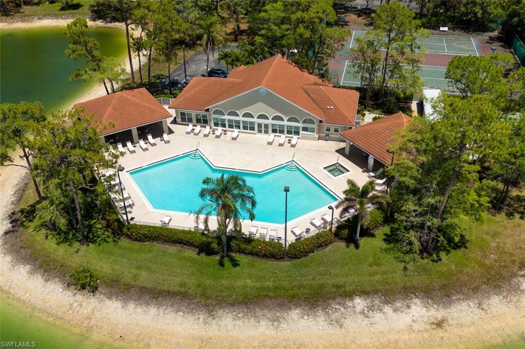 DEAUVILLE LAKE CLUB - Residential