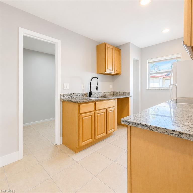 PINE MANOR - Residential Lease