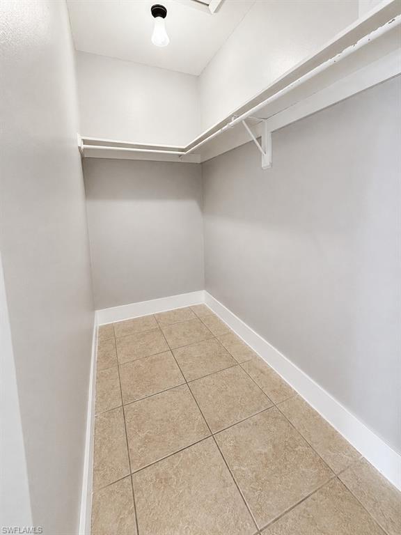PINE MANOR - Residential Lease