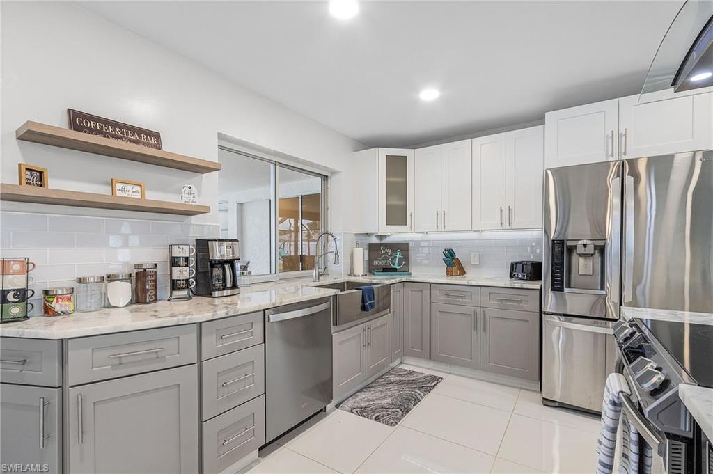CAPE CORAL - Residential Lease