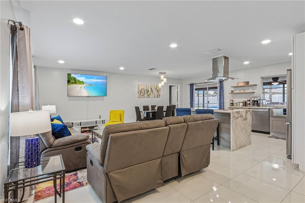 CAPE CORAL - Residential Lease