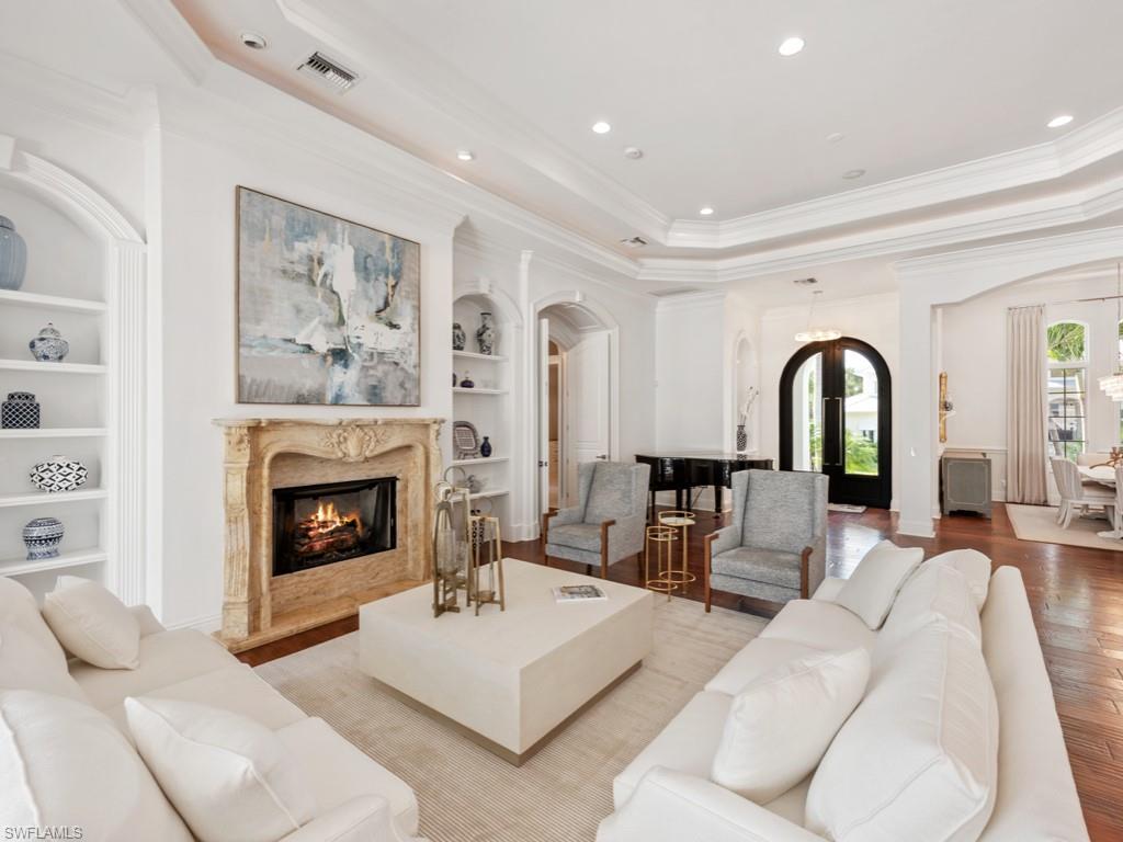 AQUALANE SHORES - Residential