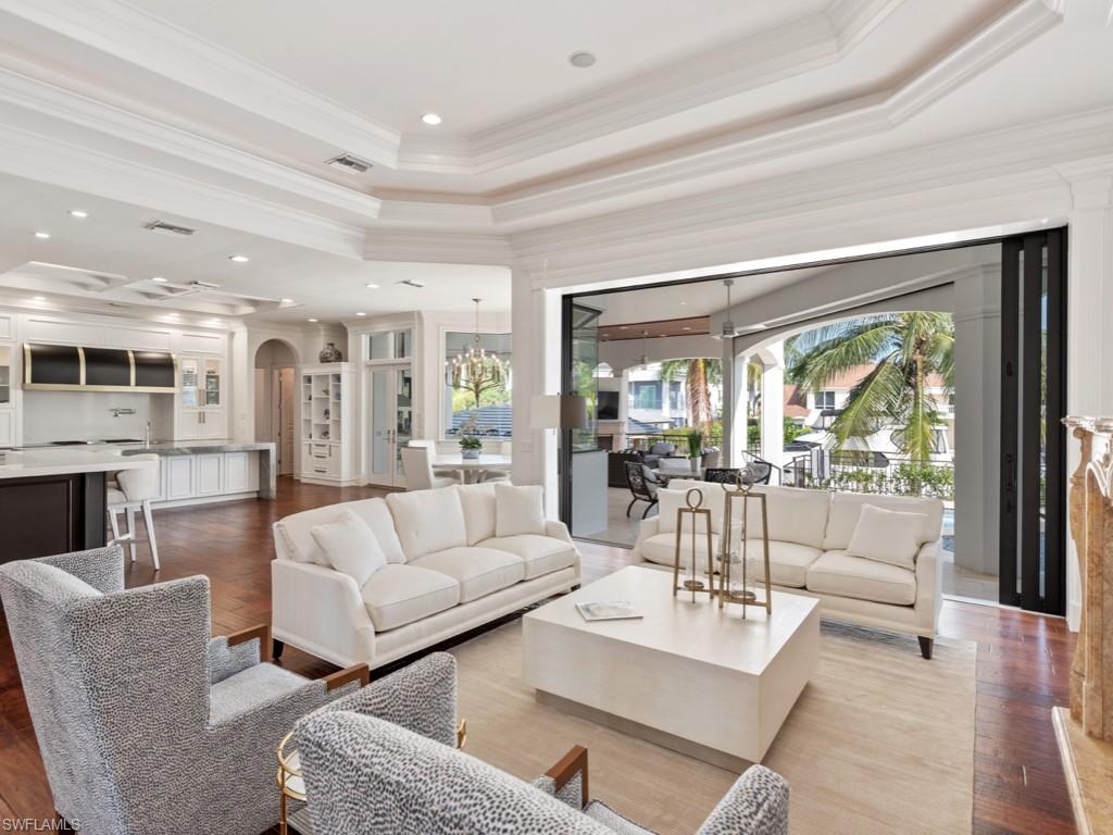 AQUALANE SHORES - Residential