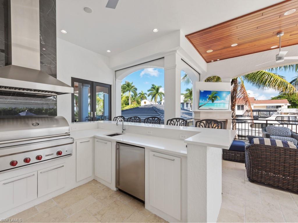 AQUALANE SHORES - Residential