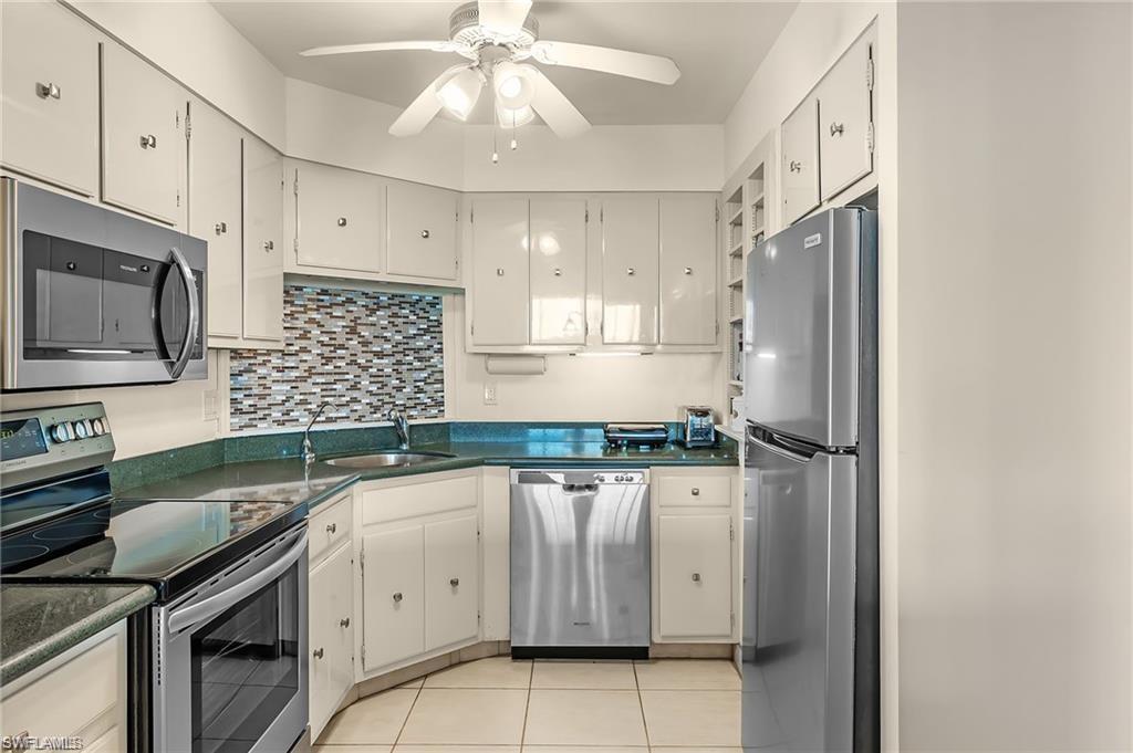 VANDERBILT TOWERS - Residential Lease