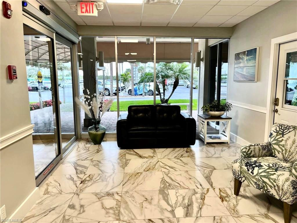 VANDERBILT TOWERS - Residential Lease